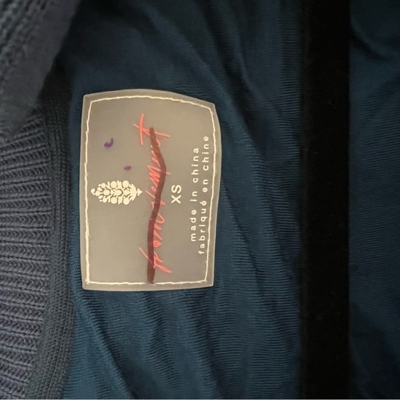 Free People Movement Navy Blue Snowy Peaks Sherpa sweatshirt NWOT JB - Picture 6 of 6